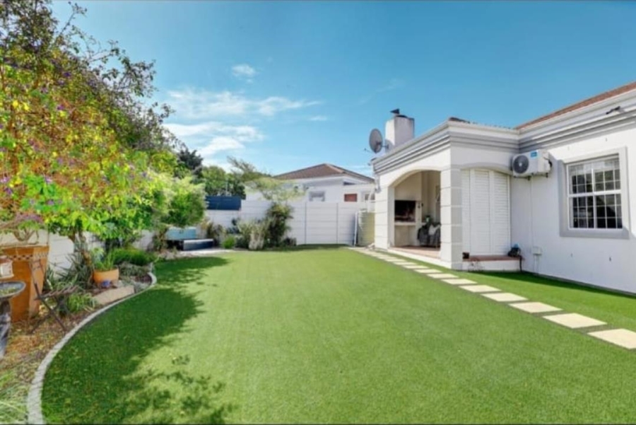 3 Bedroom Property for Sale in Wellway Park East Western Cape